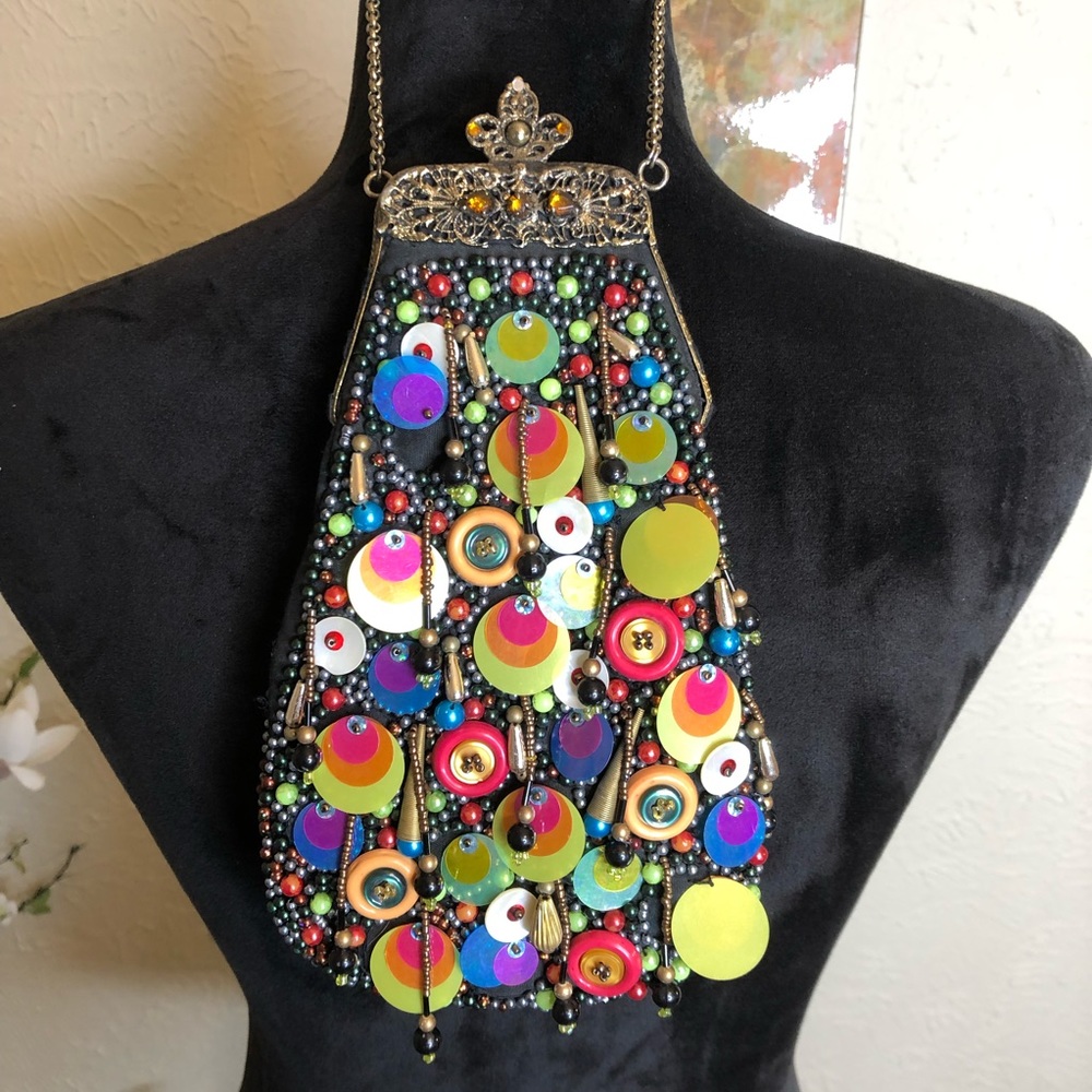 VTG Beaded Multicolored Handbag w/ Metal Flower